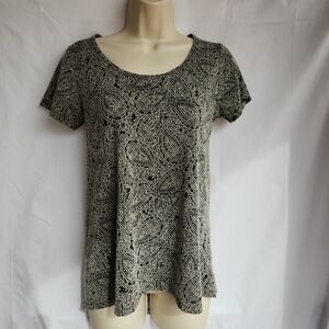 Paisley Black And Cream Short Sleeve Oversized Relaxed Flowy Scooped Neck Top